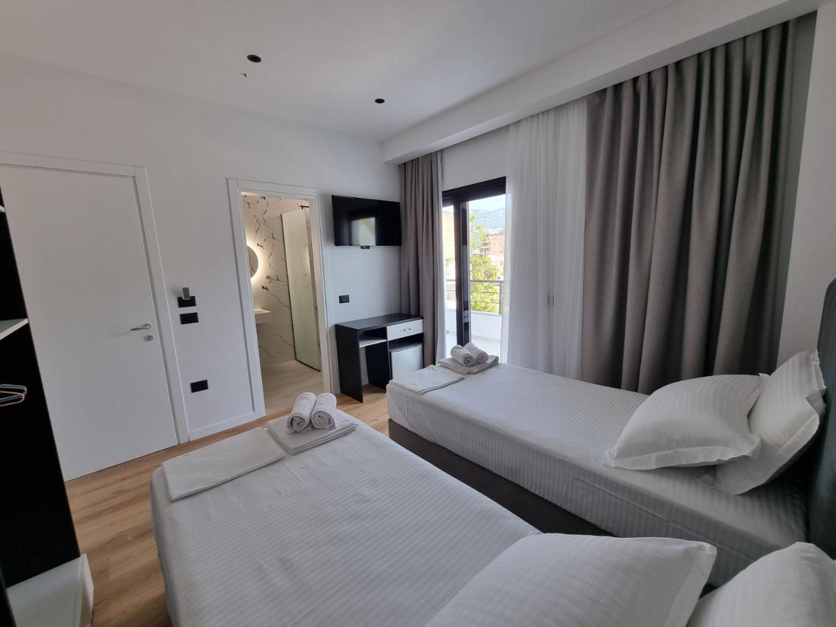 White Villa Permet Ngoại thất bức ảnh