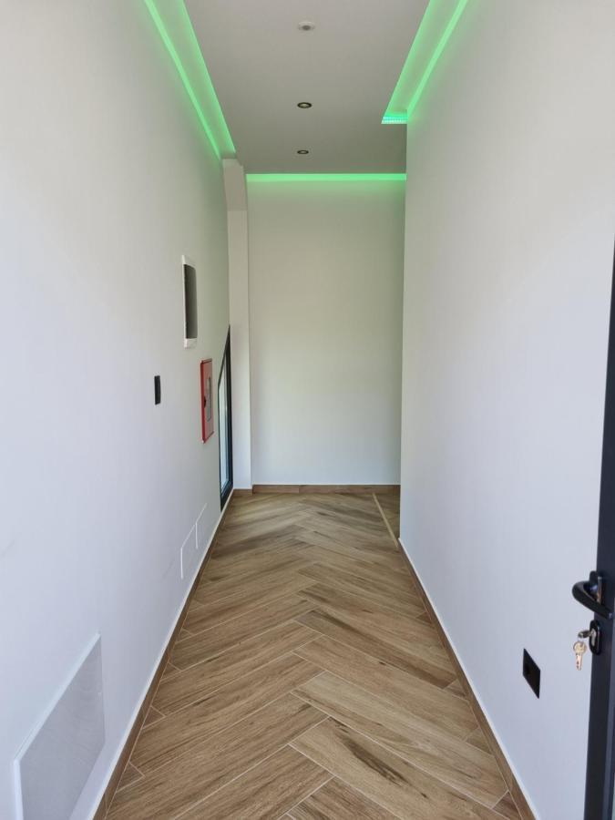 White Villa Permet Ngoại thất bức ảnh