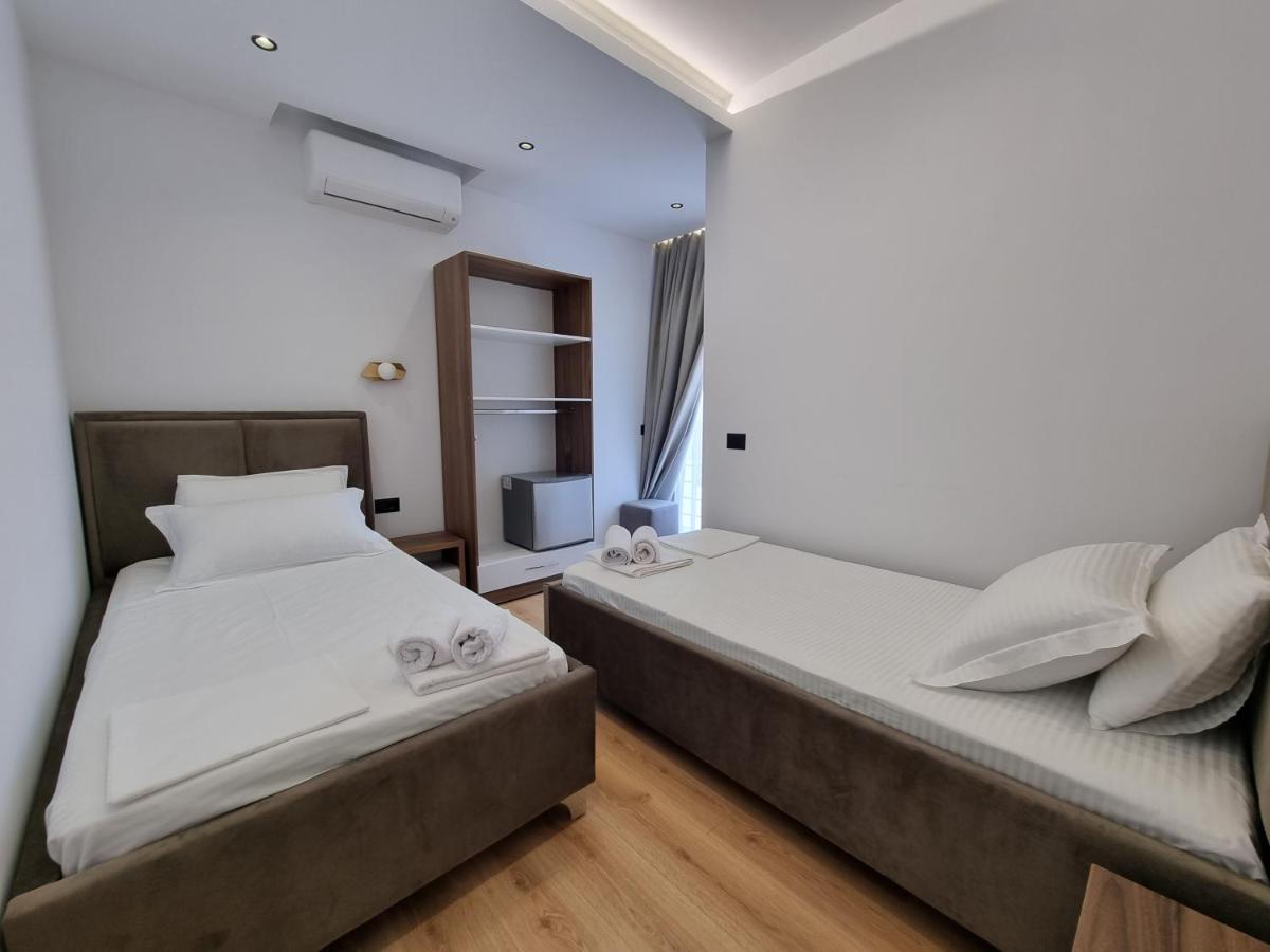 White Villa Permet Ngoại thất bức ảnh
