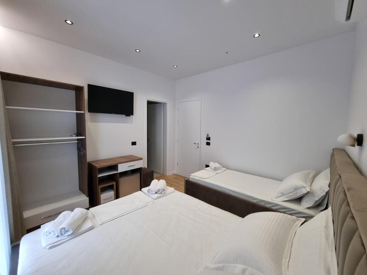 White Villa Permet Ngoại thất bức ảnh