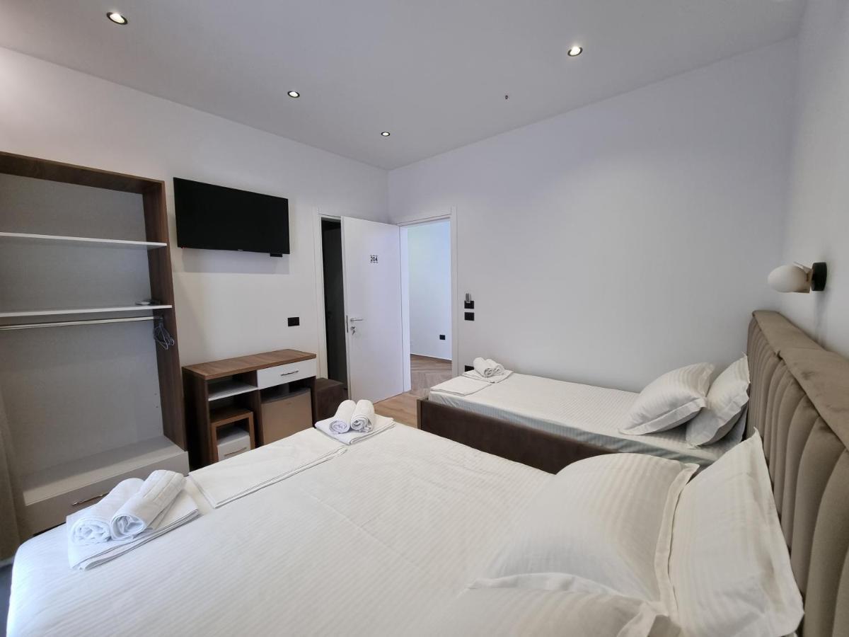White Villa Permet Ngoại thất bức ảnh